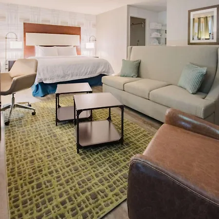 Hampton Inn & Suites Washington, D.C. - Navy Yard-2
